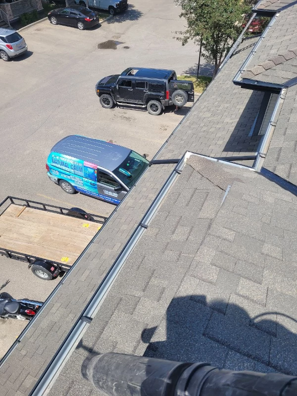 Commercial gutter cleaning Chestermere